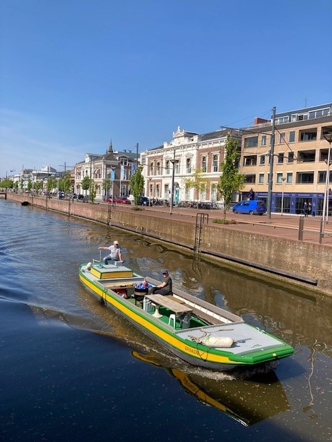 Vaartocht Delft, Schipluiden, Westland op een lange veilingschuit NOG 3 PLEKKEN BESCHIKBAAR